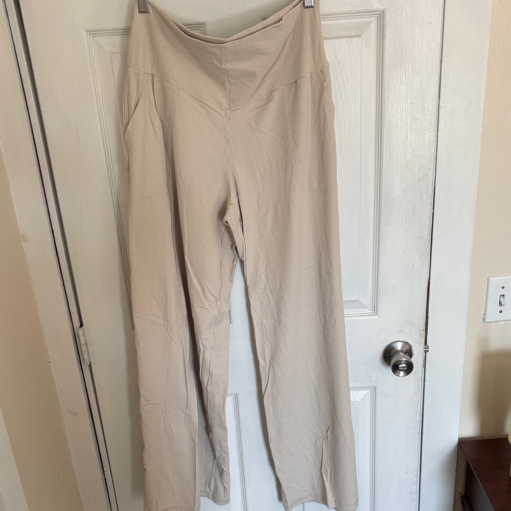 Aerie Women's Tan Wide Leg Pants